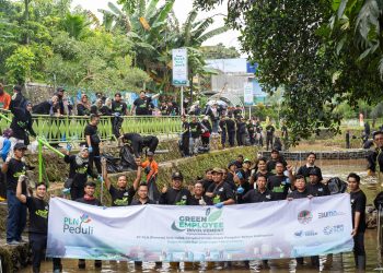 Sambut Hari Lingkungan Hidup Sedunia, Ratusan Relawan PLN Banjiri Bantaran Sungai Besar Banjarbaru