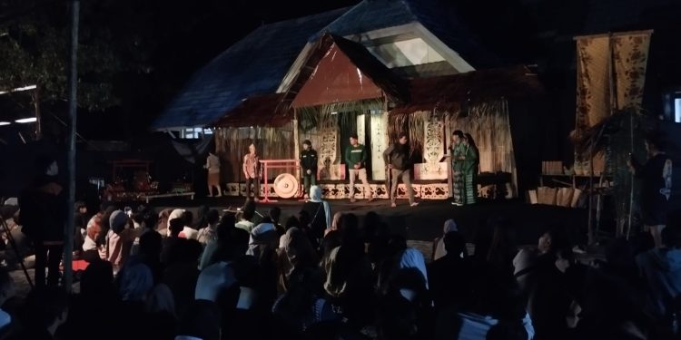 KSB Usung Kehidupan Masyarakat Dayak Deah di Aruh Ke-16
