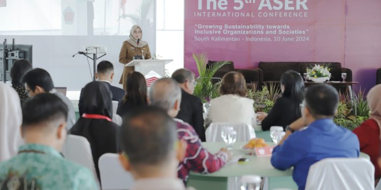 Paman Birin Apresiasi ASER 2024 yang Digelar STIE Pancasetia Banjarmasin