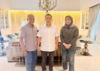 Maju Sebagai Calon Walikota Banjarbaru, Erna Lisa Halaby Dapat Restu Haji Isam