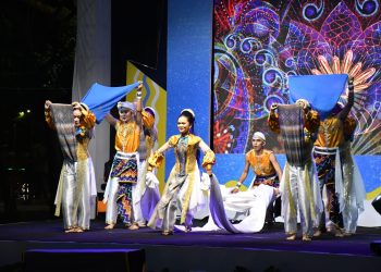 Expo BSF Ke-8 Dibuka, Ibnu Sina: Wujud Nyata Tingkatkan Ekraf dan Lestarikan Kain Sasirangan