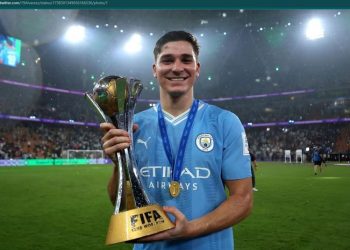 Diincar Banyak Klub, Ada Peluang Julian Alvarez Tinggalkan City?