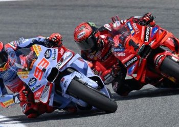 Jadi Rekan Setim di MotoGP 2025, Marquez Lempar Psy War ke Francesco Bagnaia