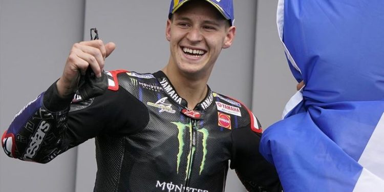 Bertahan di Yamaha karena Uang? Ini Jawaban Quartararo