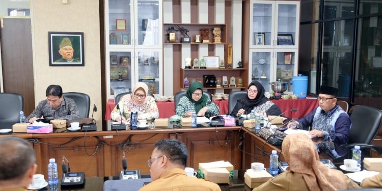 Pansus IV DPRD Kalsel Gelar Rapat Lanjutan Bersama Stakeholder