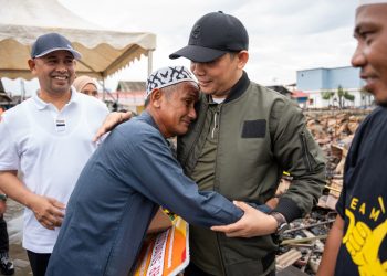 Bang Arul Salurkan Bantuan untuk Korban Kebakaran di Tungkaran Pangeran