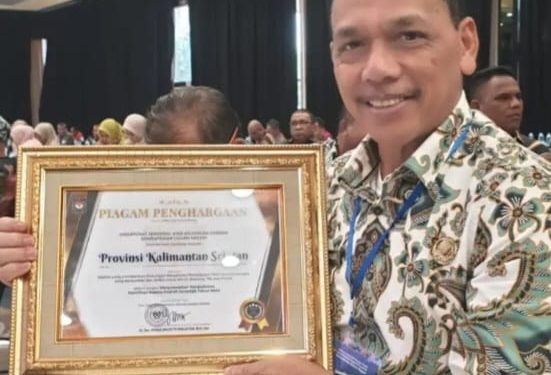 Cairkan 100 Persen Dana Hibah Pilkada, Pemkab Tanbu Raih Penghargaan Kemendagri