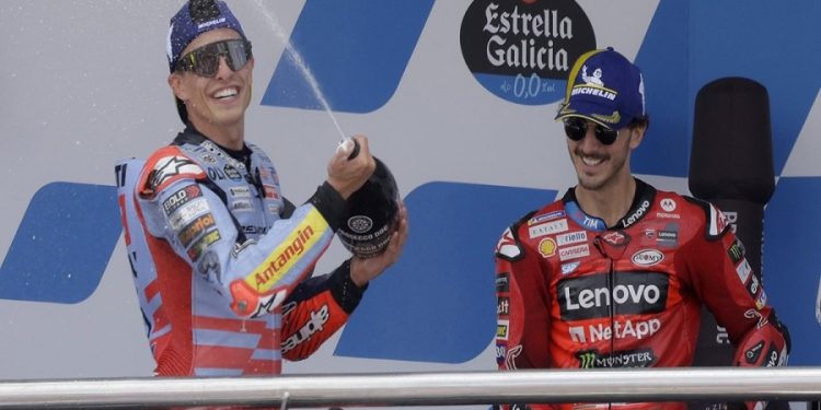 Francesco Bagnaia Tak Peduli meski Setim dengan Marc Marquez di MotoGP 2025