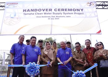 Tingkatkan Kualitas Hidup Masyarakat Desa, Yamaha Hadirkan Sistem Pengolahan Air Minum Bersih di Mojokerto