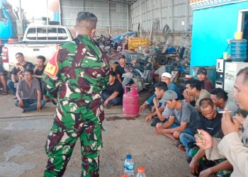 Puluhan Karyawan PT Rannisa Lakukan Test Urine