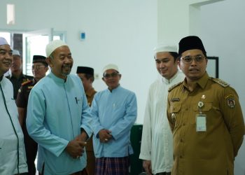 Tingkatkan Derajat Kesehatan Santri, Aulia Resmikan Klinik Ponpes Nurul Muhibbin