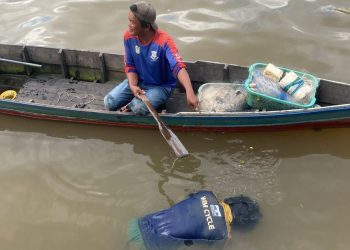 Mayat Pria Ditemukan Mengapung Dekat Jembatan Merdeka