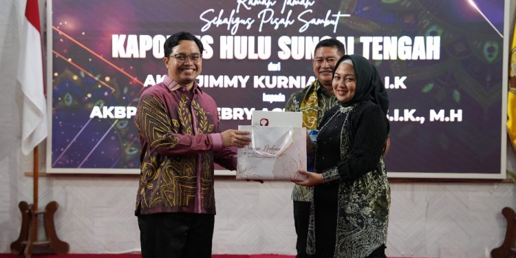 Aulia Hadiri Ramah Tamah dan Pisah Sambut Kapolres HST