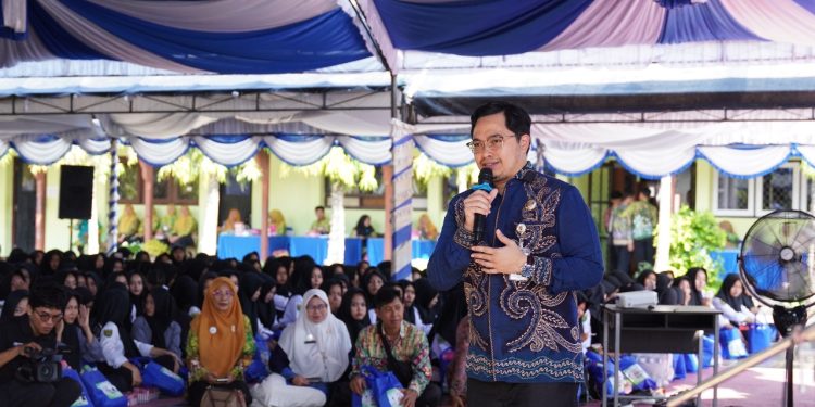 Aulia Bekali Siswa SMKN 1 HST Pola Makan Sehat dan Aman