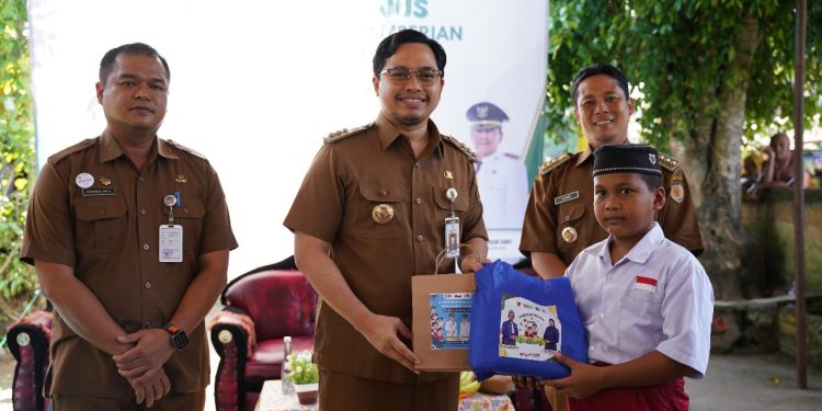 Wujudkan Generasi Emas 2045, Bupati HST Gencarkan Program GENIUS