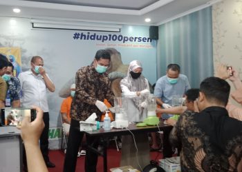Ratusan Gram Sabu Dimusnahkan, 5 Tersangka Dihadirkan