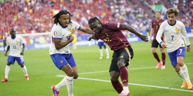 Prancis vs Belgia di Euro 2024: Menang 1-0, Gol Bunuh Diri Bawa Les Bleus ke Perempatfinal!