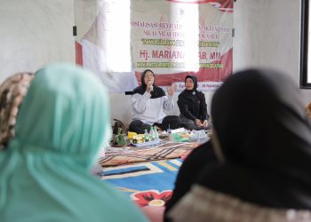 Hj Mariana Sosialisasikan Nilai-nilai Ideologi Pancasila di Desa Tirta Jaya
