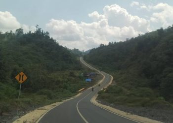 Jelang Kirab Merah Putih Ke-5, Paman Birin Cek Kondisi Jalan Batulicin-Banjarbaru