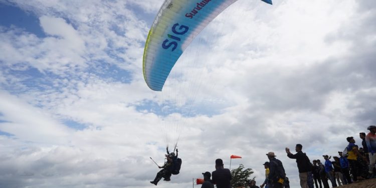 Kejuaraan Internasional Paralayang Kembali Digelar di Tahura Mandiangin