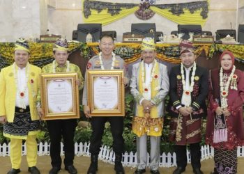 Rapat Paripurna Harjad Ke-74 Kalsel, Paman Birin Ajak Stakeholder Refleksi Kerjasama Membangun Banua