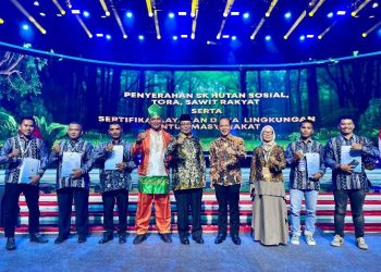 Gubernur Kalsel Apresiasi KLHK atas Penyerahan SK Tanah Objek Reforma Agraria