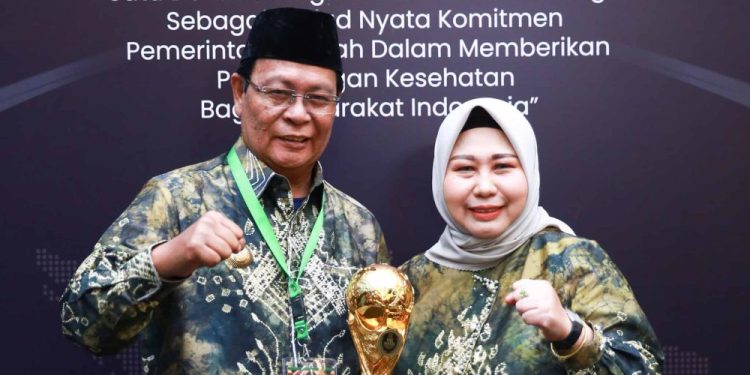 Paman Birin Raih UHC Award 2024, Komitmen Sukseskan Program JKN-KIS di Banua