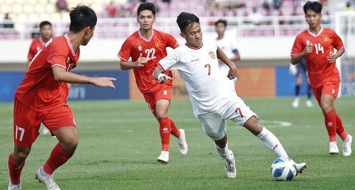 Nova Arianto Temukan Hal Positif Usai Timnas Indonesia U-17 Kalah 0-1 dari India U-17