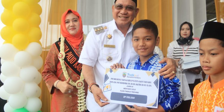 Sayed Jafar dan Bunda PAUD Hadiri Puncak Peringatan Hari Anak Nasional