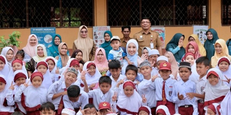 Ketua TP PKK HST Gencar Sosialisasikan Gerakan Makan Sayur dan Buah