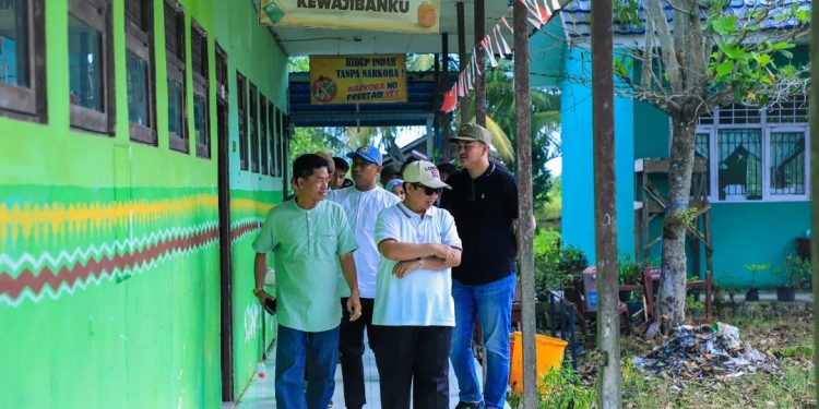 Ibnu Sina Pastikan Renovasi SDN Basirih 10 Awal September 2024