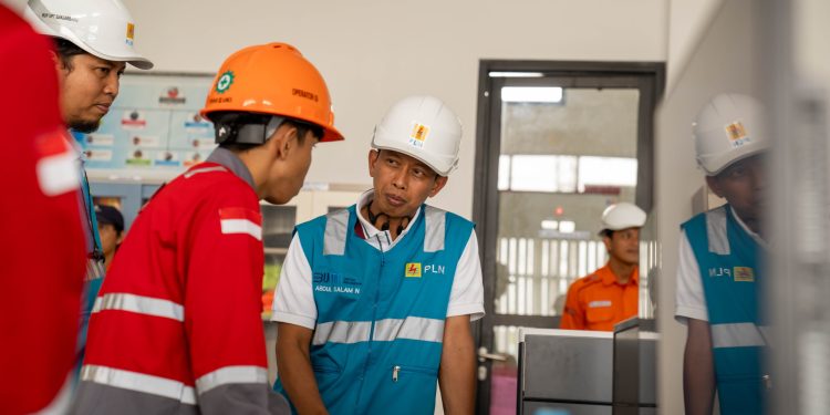 Pastikan Listrik Andal Jelang HUT Kemerdekaan RI, PLN Inspeksi Jalur Tulang Punggung Listrik IKN