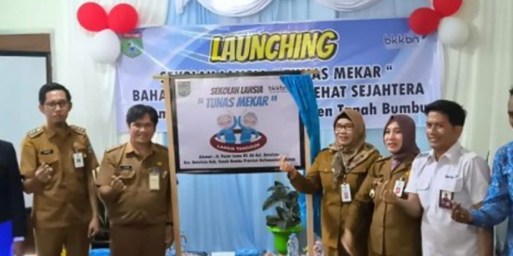 Ini yang Dilakukan Pemkab Tanbu Wujudkan Lansia ‘Smart’