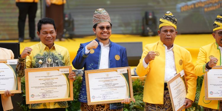 Aulia Dinilai Berhasil Melakukan Percepatan Pembangunan Desa di Kabupaten HST