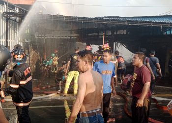 Bangunan Toko Dua Pintu di Kayutangi Ludes Terbakar