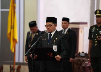 Kukuhkan 48 Anggota Paskibraka, Ini Pesan Bupati HST