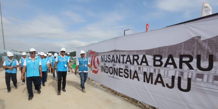 Pastikan Kelancaran HUT RI Ke-79, Dirut PLN Cek Langsung Keandalan Infrastruktur Kelistrikan di IKN