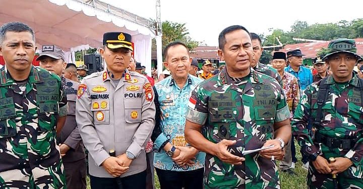 Pangdam Tutup Program TMMD Ke-121 di Desa Manyahi