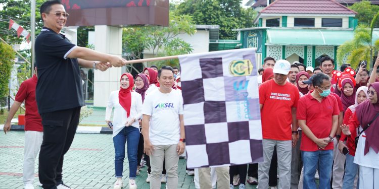 Jalin Keakraban Antar SKPD, BPKPAD Banjarmasin Gelar Jalan Santai