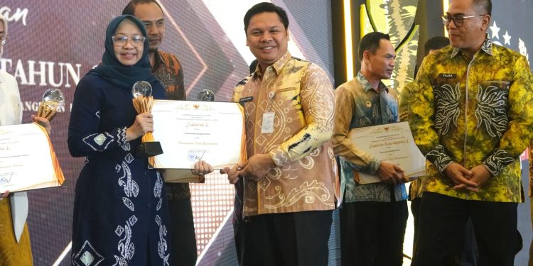 Penganugerahan Geospasial Banua Award 2024, Paman Birin: Wujudkan Big Data and Smart Governance