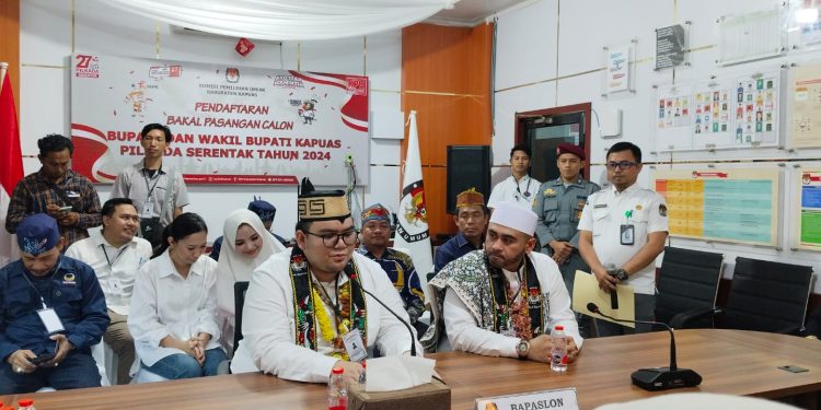 Aldo-Ismet Jadi Pendaftar Terakhir di KPU Kapuas