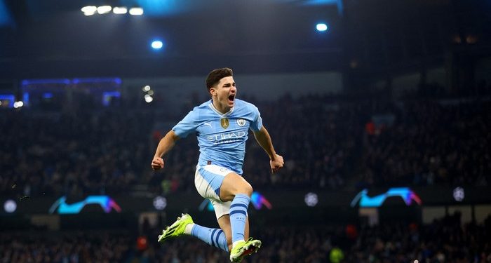 Manchester City Persilakan Julian Alvarez Pergi