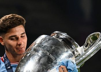 Julian Alvarez Resmi Gabung Atletico dari Man City