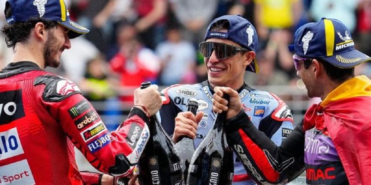 Lebih Pilih Marc Marquez di MotoGP 2025, Davide Tardozzi Minta Maaf ke Jorge Martin