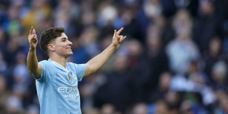 Julian Alvarez Diklaim Bisa Naikkan Level Arsenal