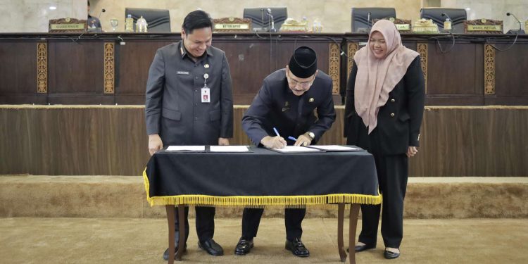 Raperda Perubahan APBD Kalsel Tahun 2024 Disetujui
