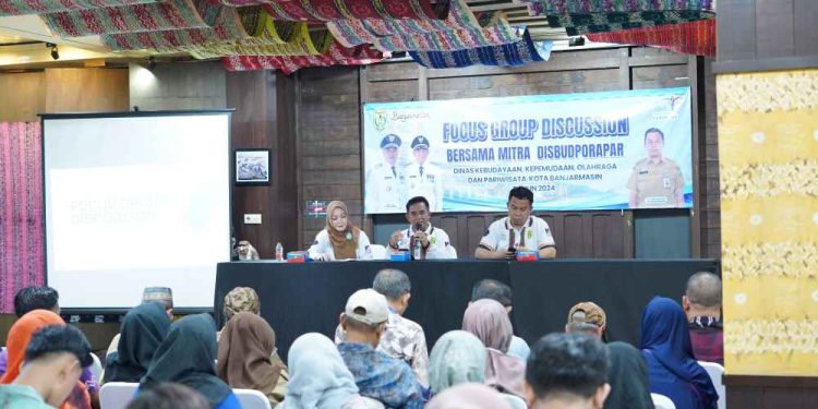 Disbudporapar Banjarmasin Fasilitasi FGD untuk Kemajuan Mitra dan Organisasi