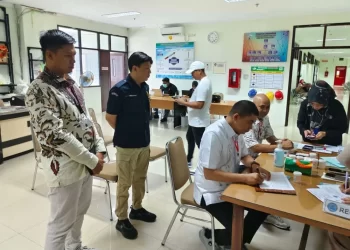 Paslon Andi Rudi Latif – Bahsanuddin Jalani Pemeriksaan Kesehatan di RSUD Ulin Banjarmasin