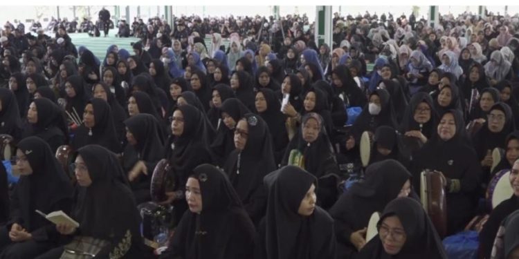 Peringatan Maulid Nabi Dimeriahkan 500 Penabuh Rebana dan Pembagian 1.000 Telur