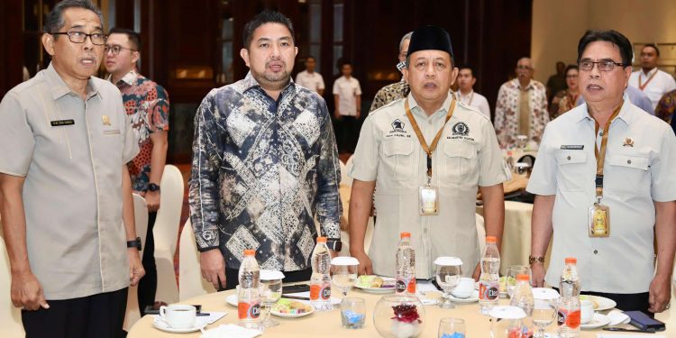 Pimpinan DPRD Kalsel Hadiri Seminar Nasional MKD DPR RI